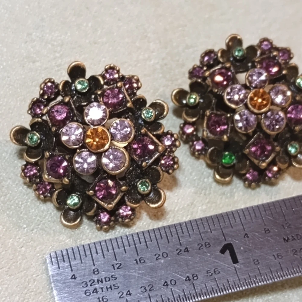 * vintage LaVintage multi color rhinestone flowers clip on earrings